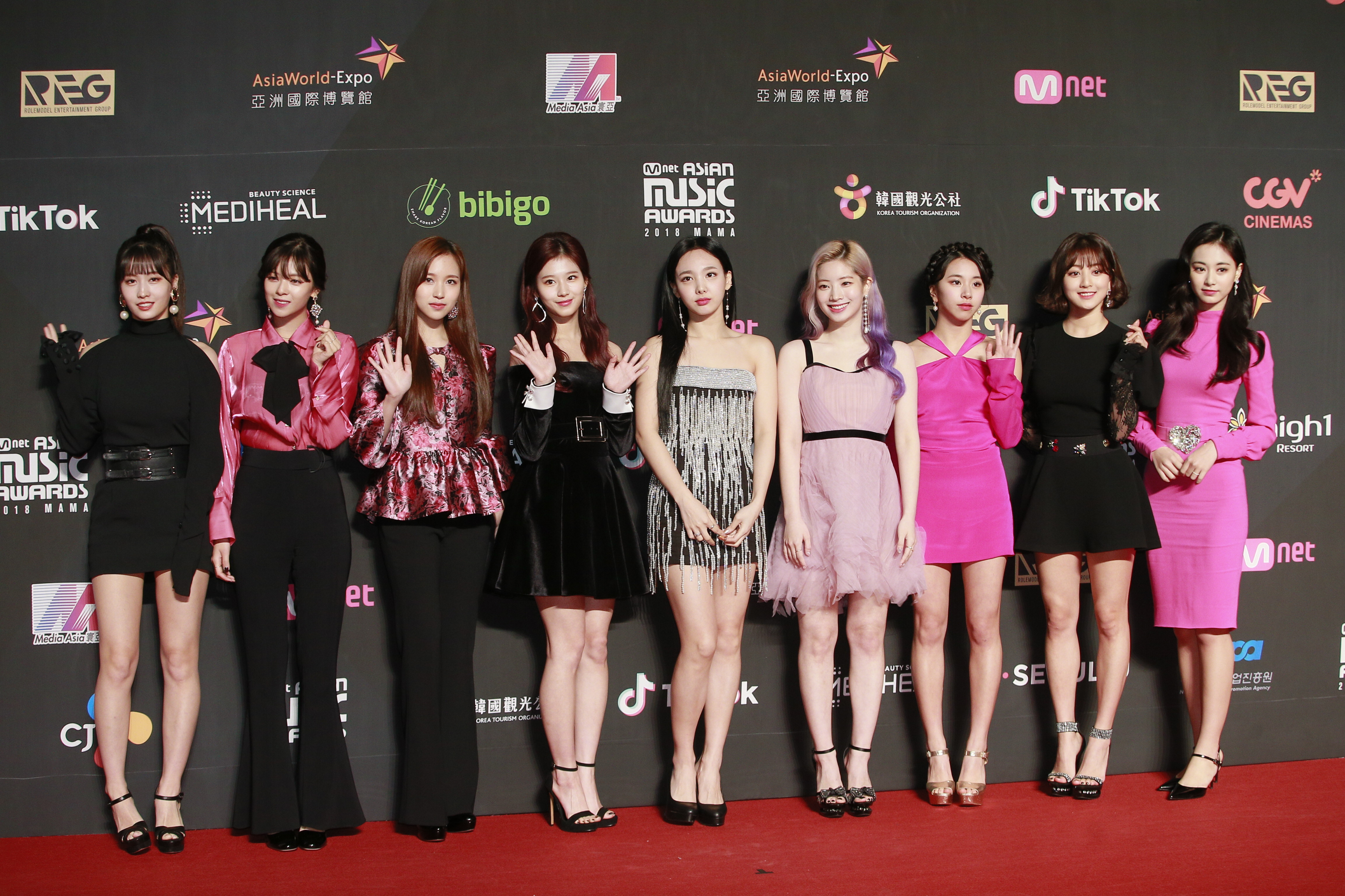 All The Winners From The 18 Mnet Asian Music Awards E Online Ap